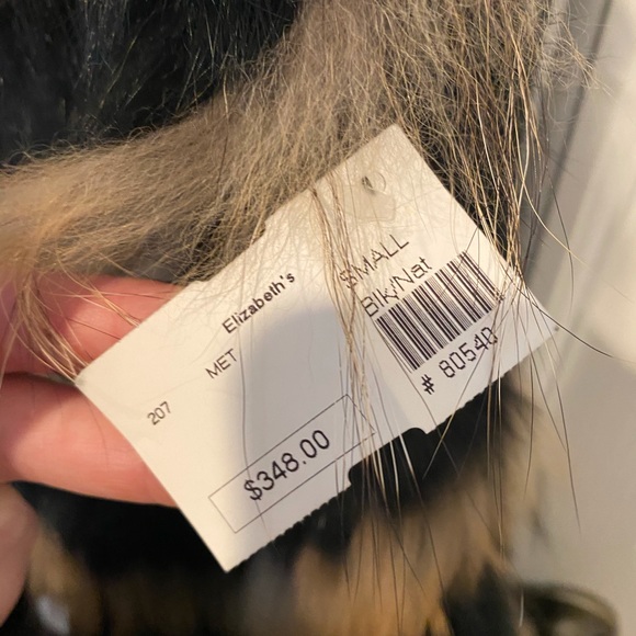 Like new metric knits collection fur vest - Picture 4 of 6